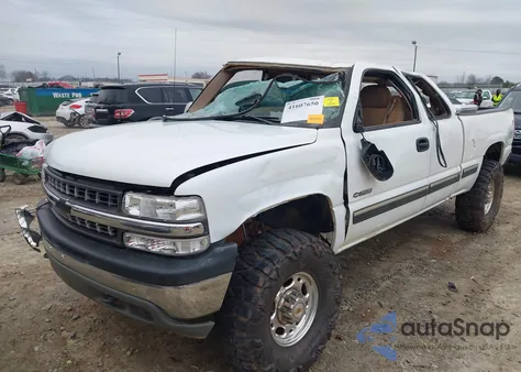 2000 Chevrolet Silverado 2500 Ls из США, поврежденный, VIN 1GCGK29U5YE317569